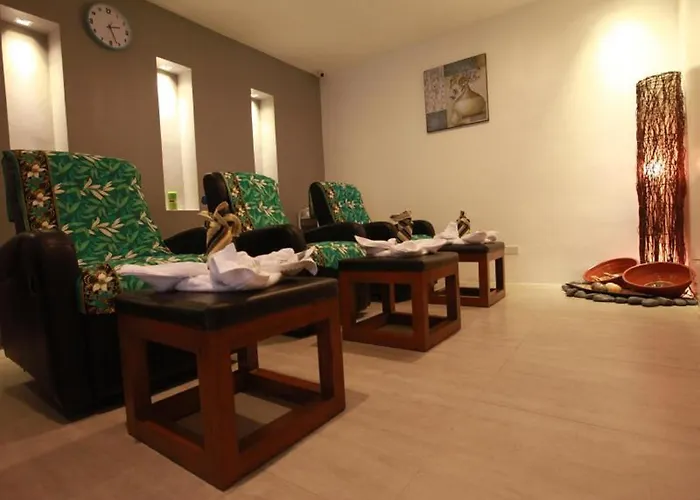 Castle Peak Hotel Cebu Stadt
