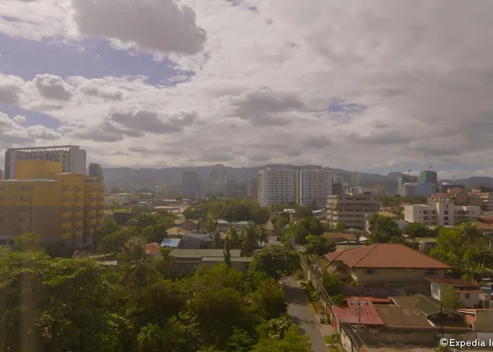 Castle Peak Hotel Cebu Stadt
