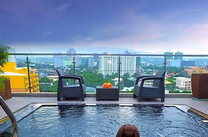 Castle Peak Cebu Stadt
