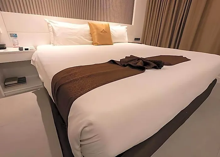 Castle Peak Hotel